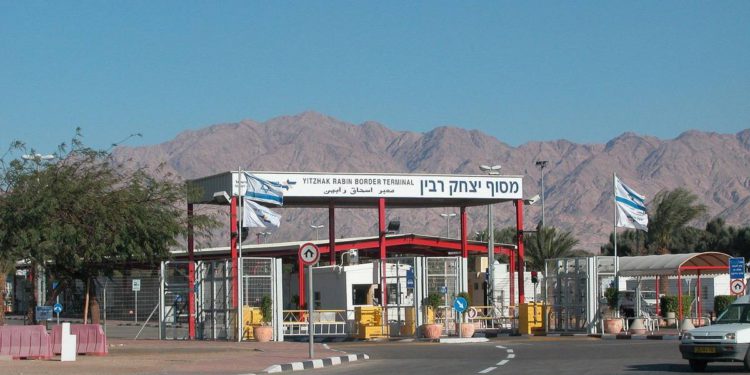 Israel reabre paso fronterizo con Jordania cerrado desde el inicio de la pandemia