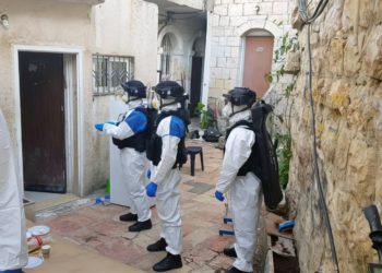 La policía refuerza la aplicación de las normas de cuarentena
