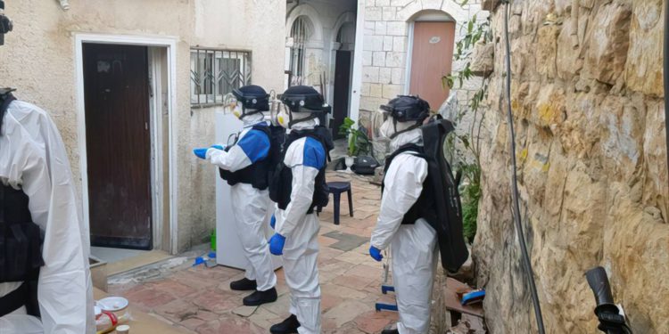 La policía refuerza la aplicación de las normas de cuarentena