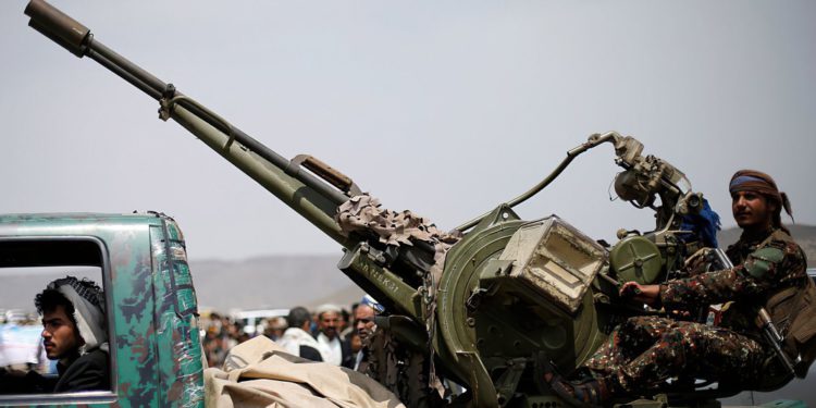 Irán ve los ataques de los Hutíes como un “laboratorio de experimentos” para sus armas
