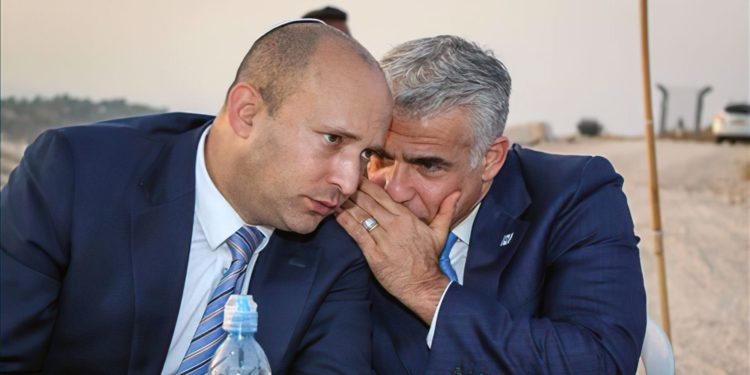 La Knesset aprueba enmienda que hace posible rotación de Bennett y Lapid