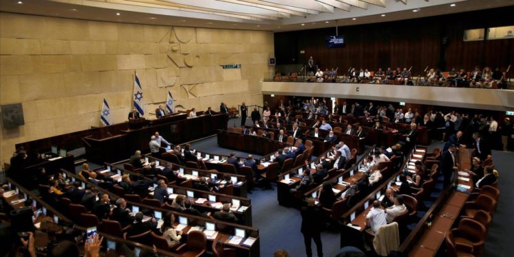 Acuerdos de nuevo gobierno cambiarán el statu quo religioso en Israel