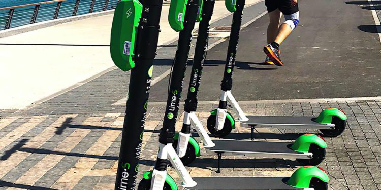 Lime lanza función de IA para aparcamiento de e-scooters en Tel Aviv