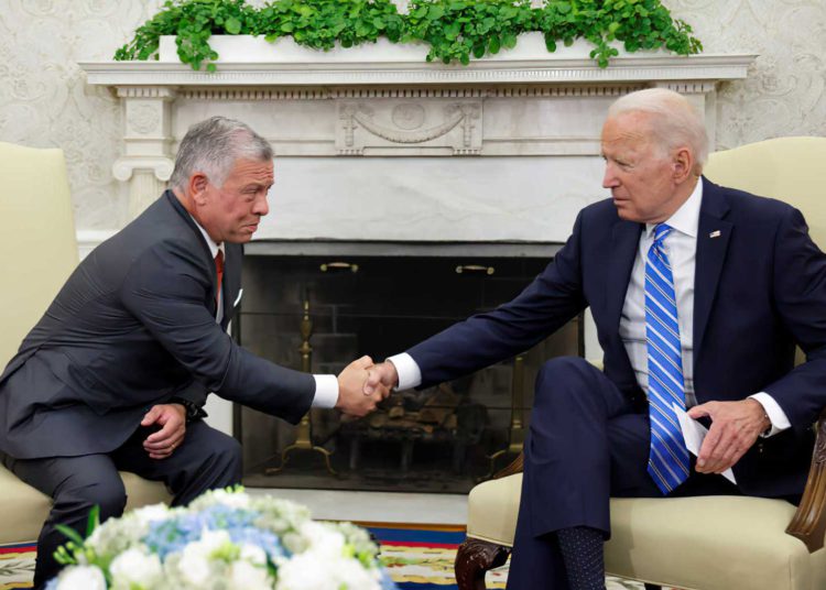 Biden se reúne con el rey Abdullah de Jordania en la Casa Blanca