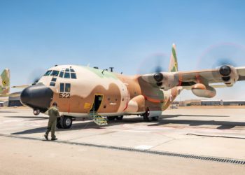 Avión de transporte C-130 de Marruecos aterriza por primera vez en Israel