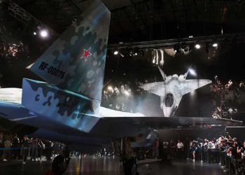 Rusia presenta su nuevo caza furtivo de quinta generación