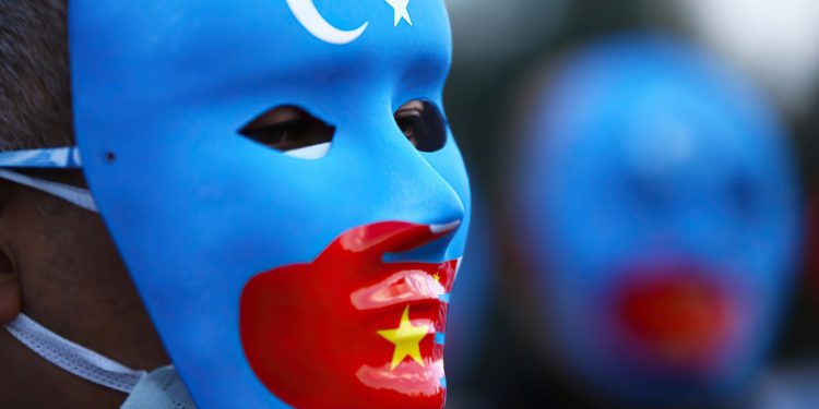 La represión genocida de la China comunista contra los intelectuales uigures
