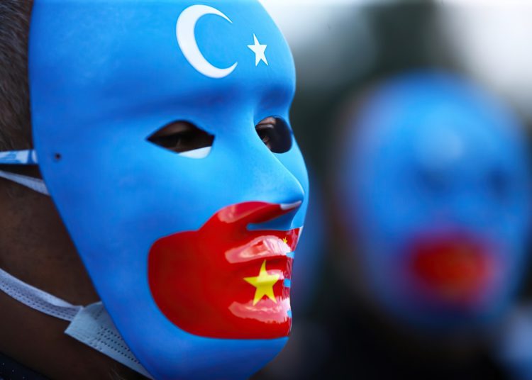 La represión genocida de la China comunista contra los intelectuales uigures
