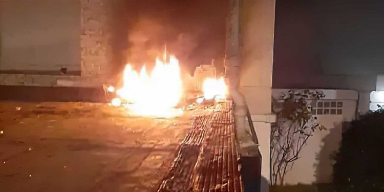La Embajada de Cuba en París es ataque con cócteles molotov