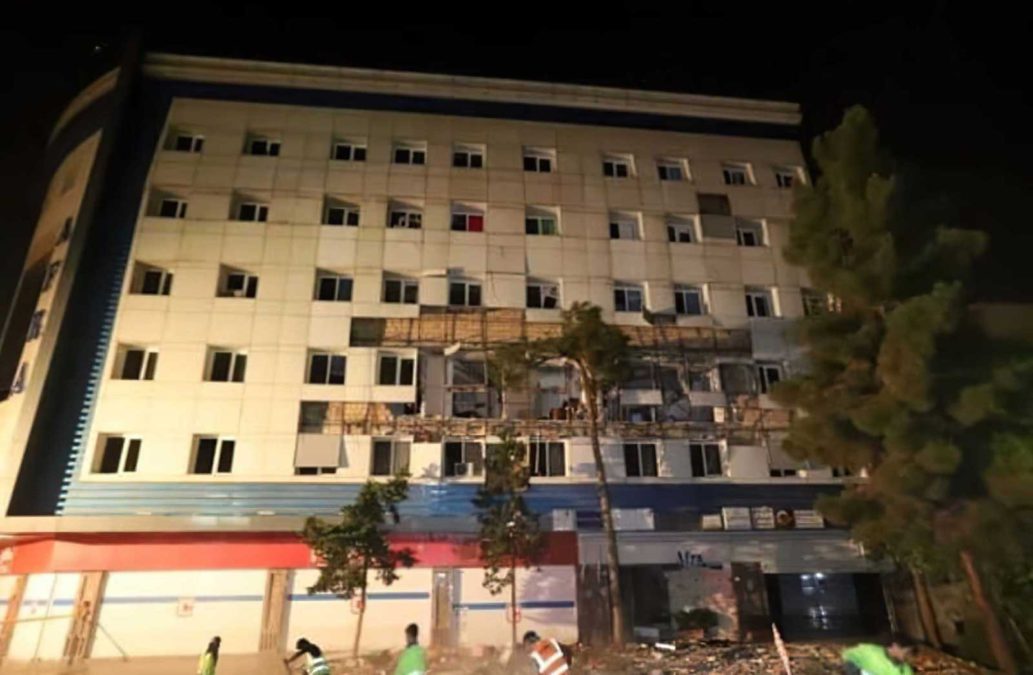 Explosión reportada en edificio de oficinas en Teherán