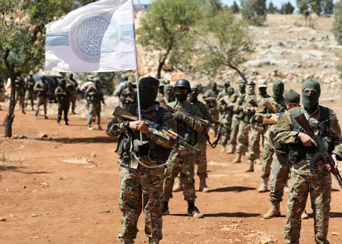 Grupo yihadista sirio de Idlib presume tener nuevas y avanzadas armas
