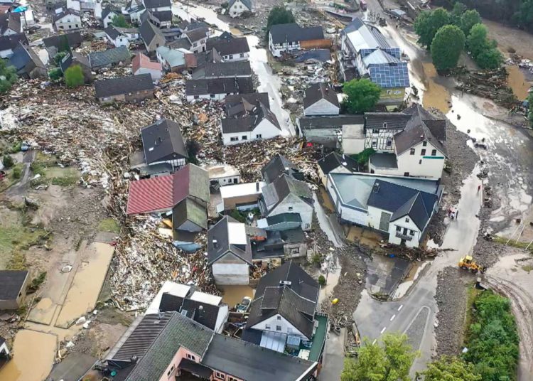 Inundaciones en Alemania dejan al menos 33 muertos y 70 desaparecidos