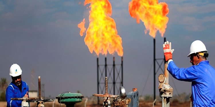Irak utiliza controvertido acuerdo petrolero para “asegurar el financiamiento” de EE.UU.
