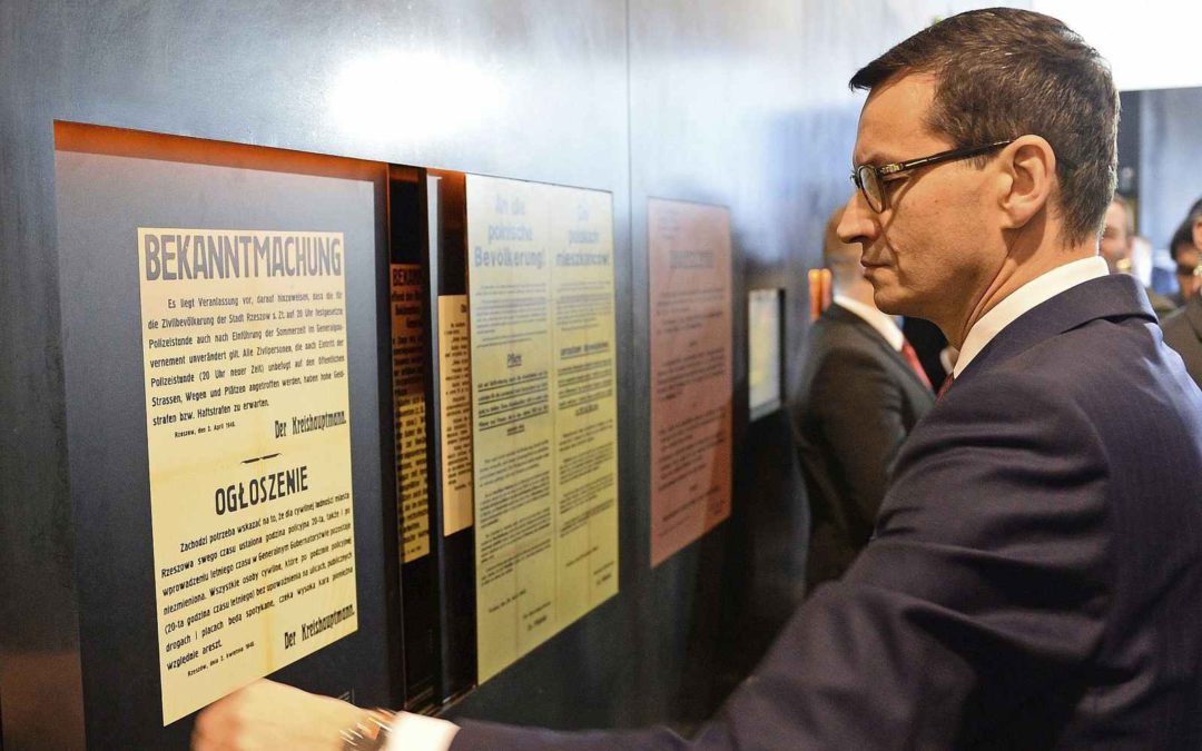 Polonia vuelve a cuestionar la memoria del Holocausto