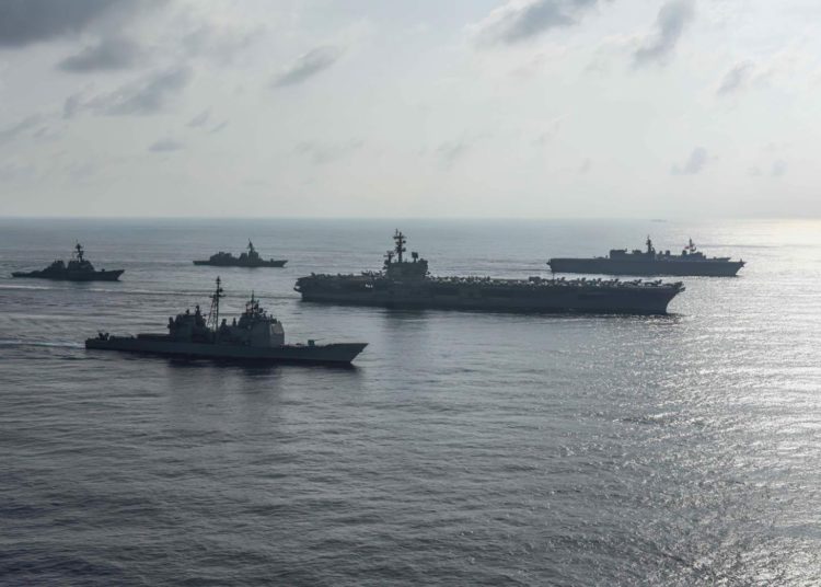 China “expulsó” a un buque de guerra de EE.UU. del Mar de China Meridional