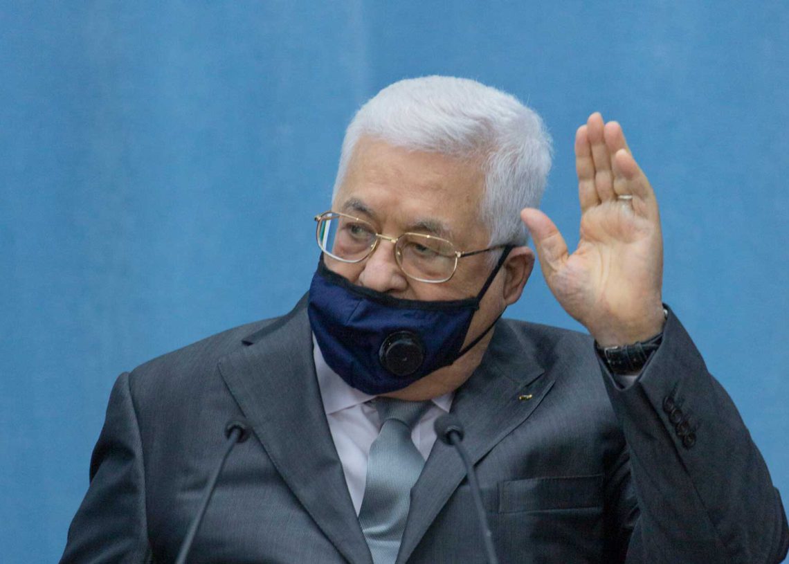Abbas despide a alto funcionario por criticar a la Autoridad Palestina