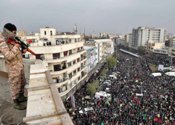 Las protestas en Irán cobran impulso pese a la mortal represión