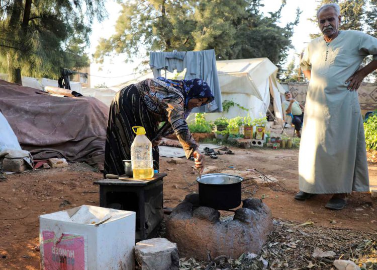 Los sirios que huyeron de Assad temen una mayor miseria