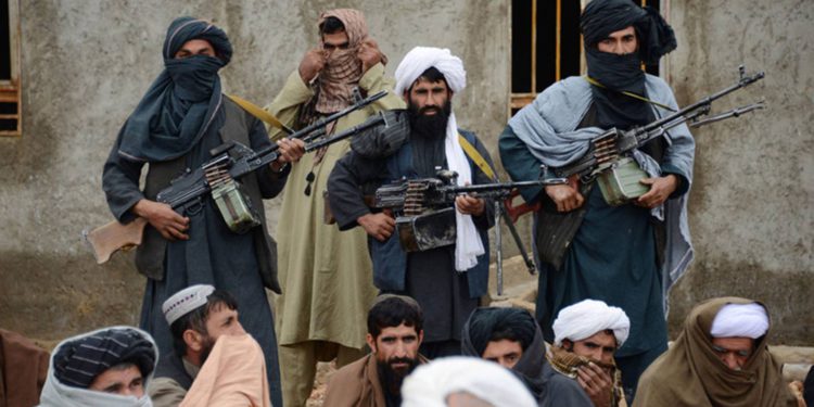 Los talibanes asesinan a alto funcionario del gobierno afgano