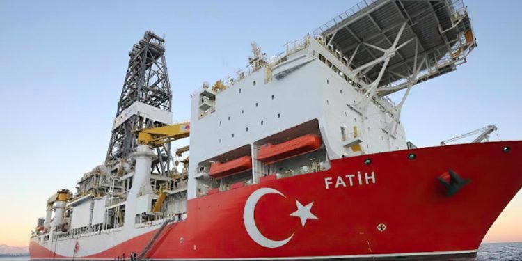 Erdogan: Turquía seguirá buscando gas y petróleo en el Mediterráneo
