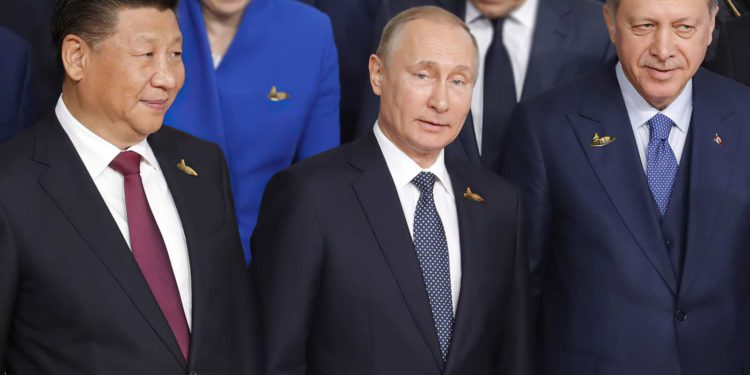 Los enfoques opuestos de Rusia y China respecto a Turquía