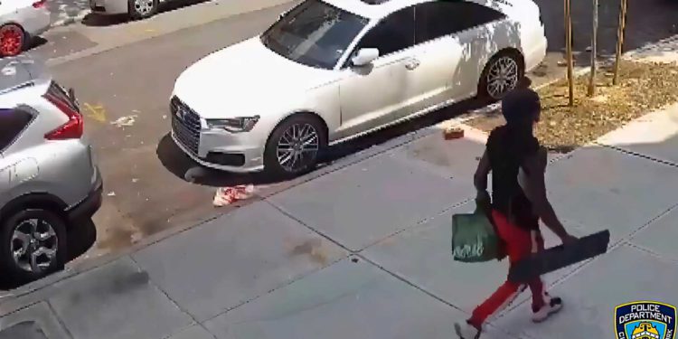 Adolescente que golpeó a un hombre judío en Brooklyn es acusado de otros nueve delitos