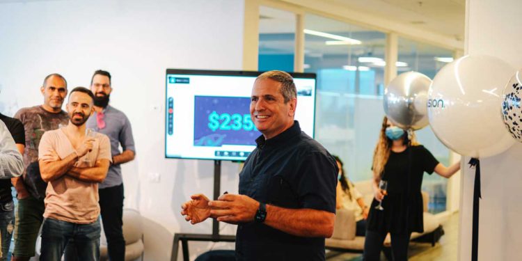 El CEO de una startup israelí dice que "hay que parar la locura de los sueldos"