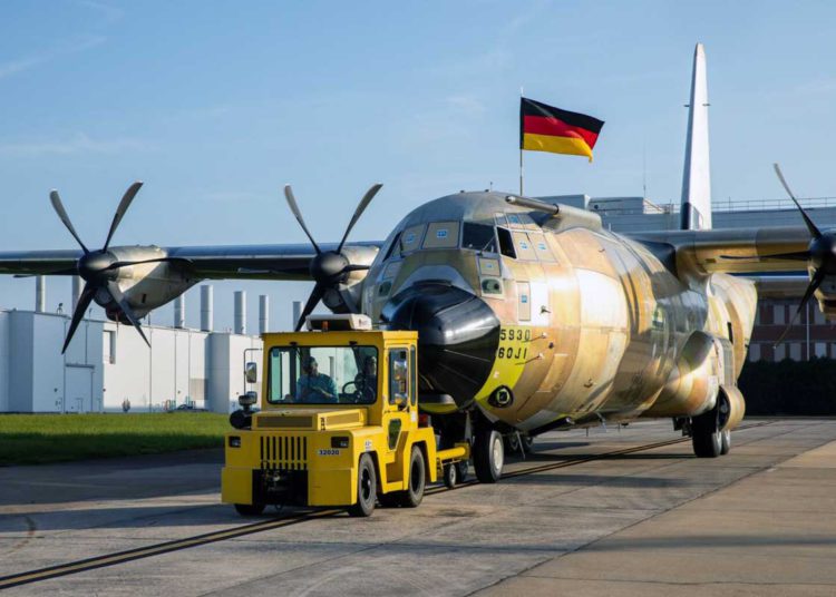 Lockheed Martin presenta el primer C-130J destinado a la Fuerza Aérea Alemana