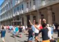 La policía del régimen cubano cede ante los manifestantes en Camagüey
