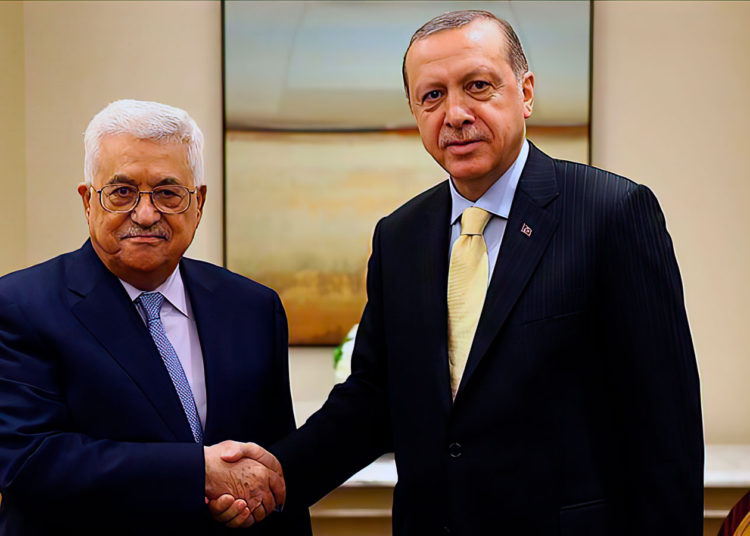 Erdogan a Abbas: No nos quedaremos callados ante las atrocidades de Israel
