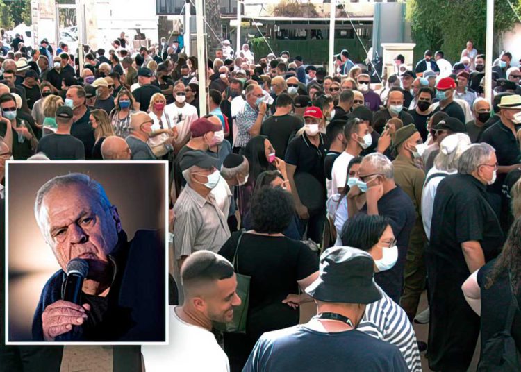 Políticos y personalidades israelíes asisten al funeral de Roni Daniel
