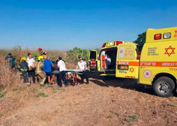 Un niño herido de gravedad en un accidente de tráfico en el Néguev