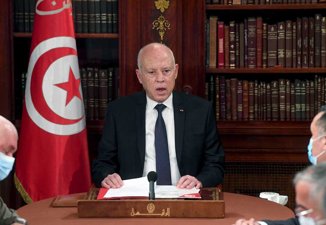 Túnez: Presidente destituye al ministro de Defensa tras suspender el Parlamento y despedir al primer ministro