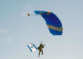 Paracaidistas de las FDI recrean el salto de la Segunda Guerra Mundial en honor a la poeta y soldado Hannah Senesh