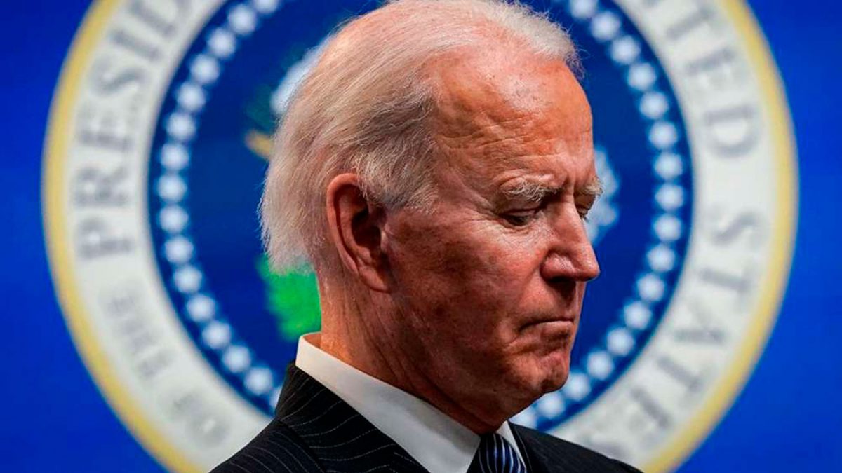 Funcionarios de inteligencia advirtieron a Biden sobre el colapso de Afganistán si retiraba las tropas
