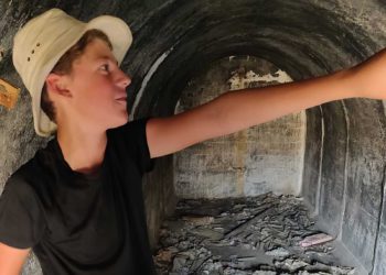 Adolescente israelí encuentra objetos históricos en un antiguo búnker del ejército sirio