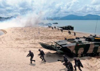 China ha convertido transbordadores civiles para operaciones de asalto anfibio