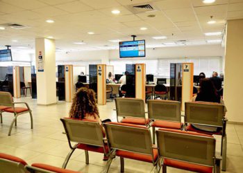 Las renuncias laborales en Israel alcanzan cifras récord durante la crisis del COVID