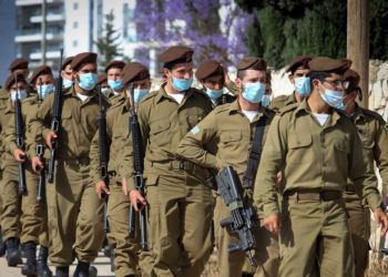 Restricciones por coronavirus a las FDI: ¿deben los soldados prepararse para el cierre?