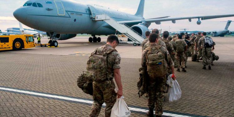 Países europeos evacuan tropas y personal de embajadas de Afganistán