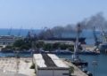 Gran explosión reportada en petrolero iraní atracado en el puerto sirio de Latakia