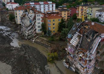Israel ofrece ayuda de emergencia a Turquía tras las devastadoras inundaciones