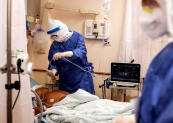 Israel registra un descenso en los casos graves de COVID