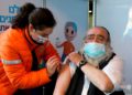 Covid-19 en Israel: La tasa de casos graves es seis veces más alta en adultos mayores no vacunados