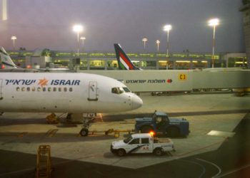 Aerolínea israelí ofrece descuento de $180 a pasajeros que se vacunen