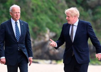 Johnson presionará a Biden para que extienda el plazo de evacuación de Afganistán