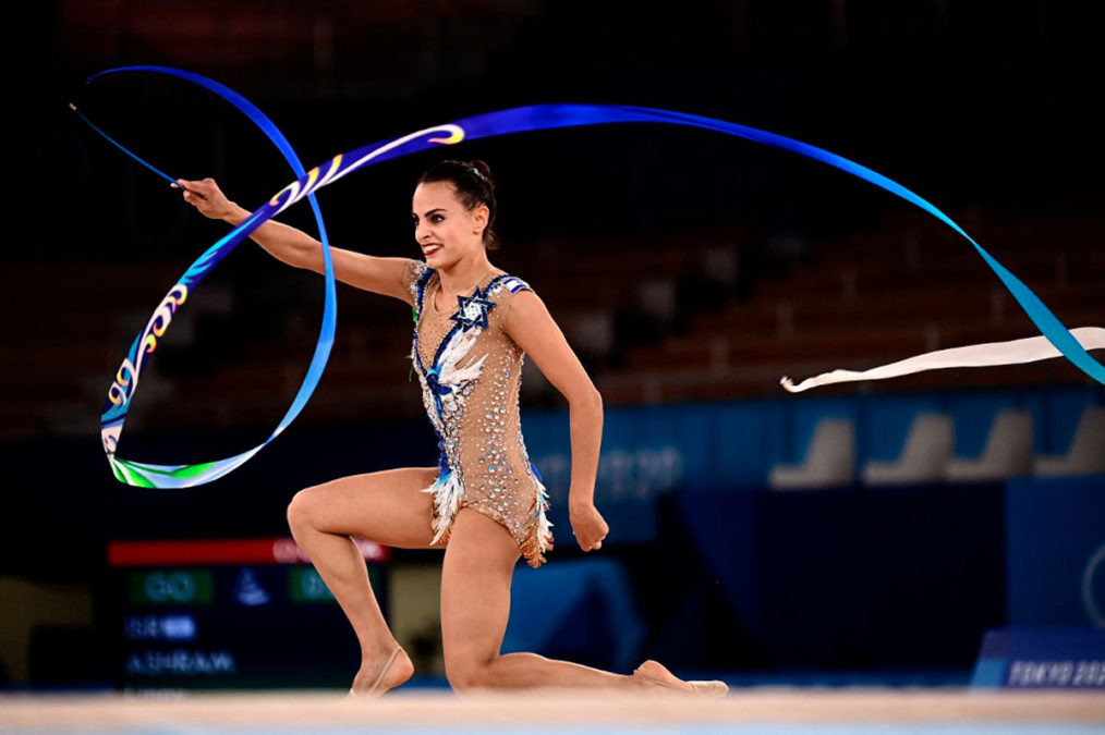 Federación Internacional de Gimnasia desestima las quejas rusas por el oro de Linoy Ashram