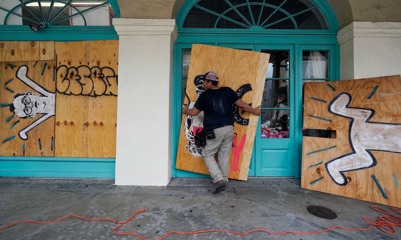 Evacuaciones y miedo: El “extremadamente peligroso” huracán Ida se acerca a Nueva Orleans