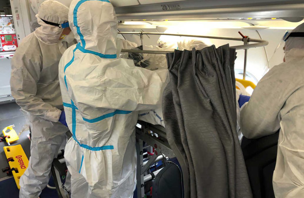 3 pacientes israelíes de COVID retornan a Israel en un vuelo de rescate desde Islandia