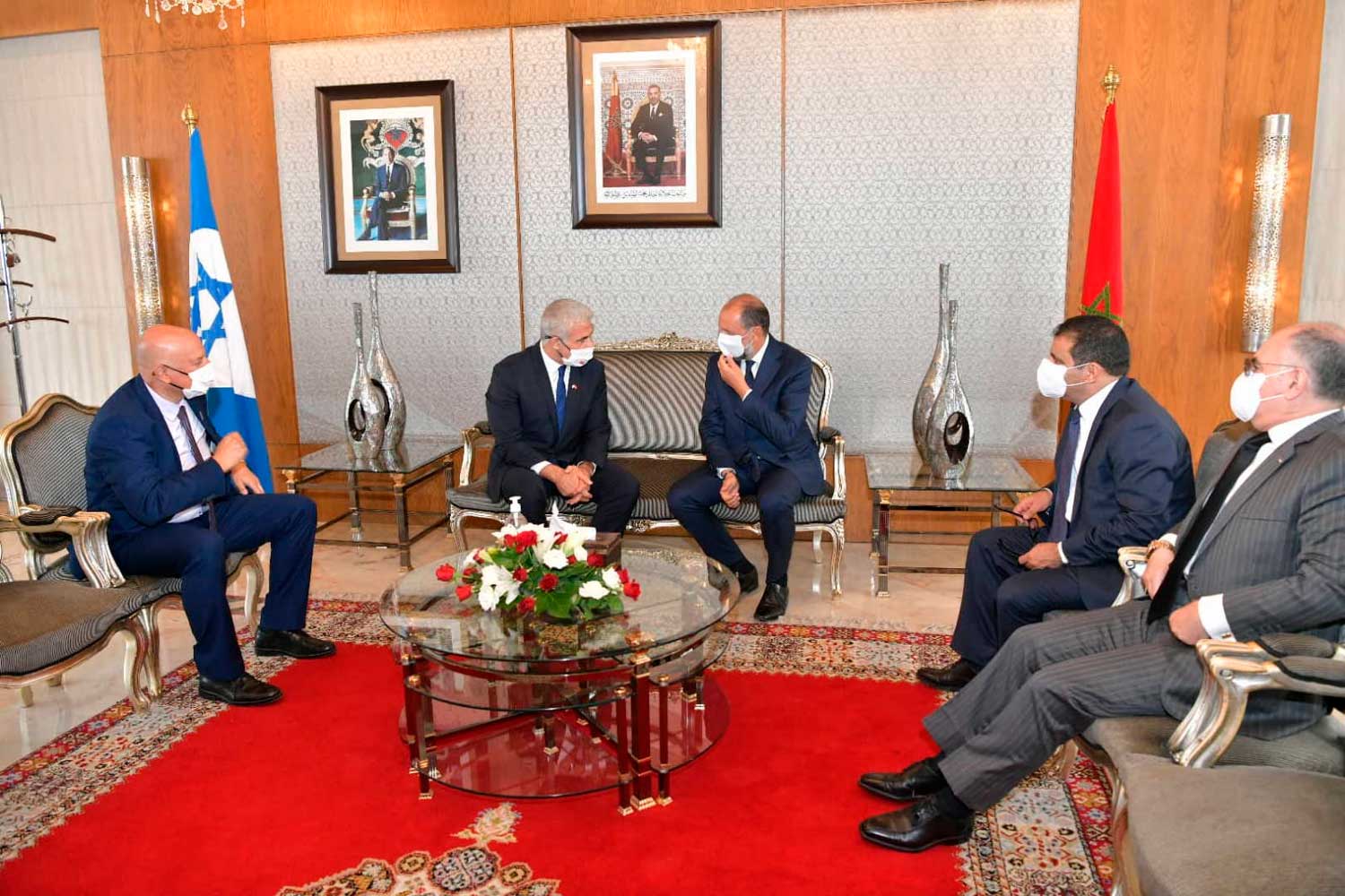 Lapid aterriza en Marruecos para iniciar una visita histórica